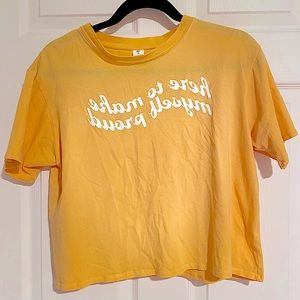 🌼Yellow boxy cropped shirt🌼